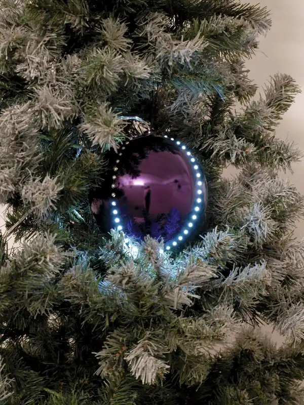Endet bald - EUROPALMS LED Snowball 8cm, lila 5x