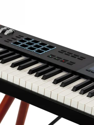 Sehr gefragt | Arturia KeyLab 88 Mk3 Black